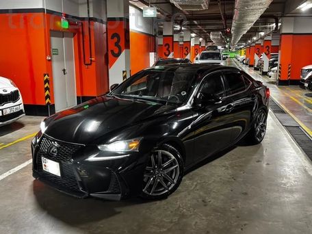 Lexus IS, 2018