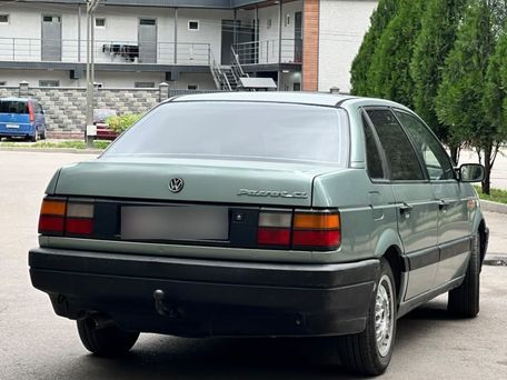 Volkswagen Passat, 1988 — фото 2
