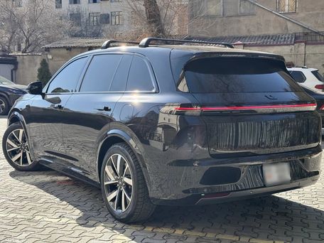 Li Auto (Lixiang) L7, 2023 — 照片 5