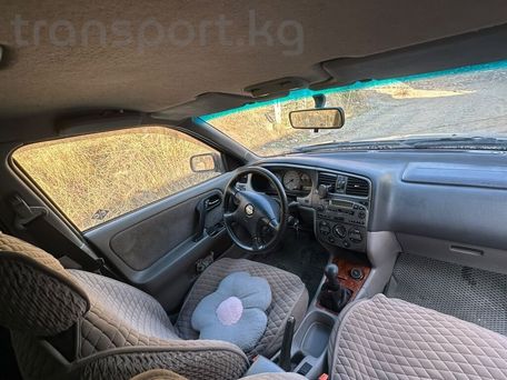 Nissan Primera, 2001 — 照片 10