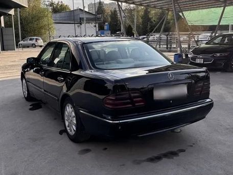 Mercedes-Benz E-Класс, 2001 — сүрөт 3