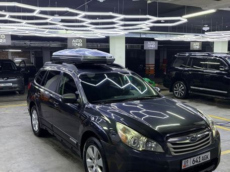 Subaru Outback, 2010 — 照片 1