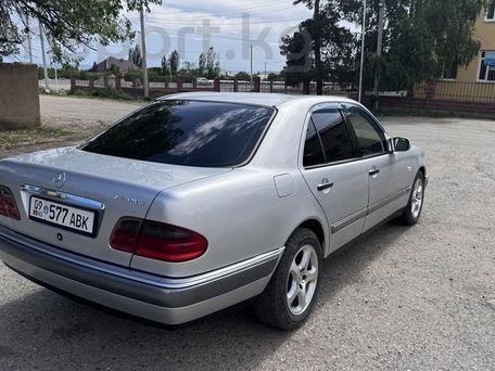 Mercedes-Benz E-Class, 1997 — photo 7