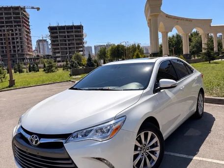 Toyota Camry, 2017 — фото 1