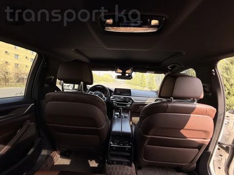 BMW 5 Series, 2020 — photo 9