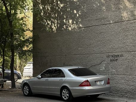 Mercedes-Benz 220 (W187), 2003