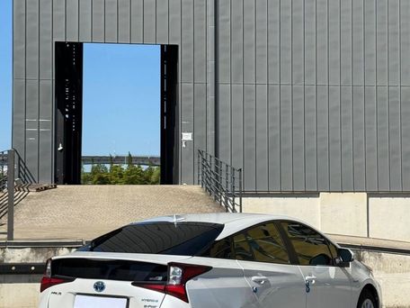 Toyota Prius, 2020 — фото 4