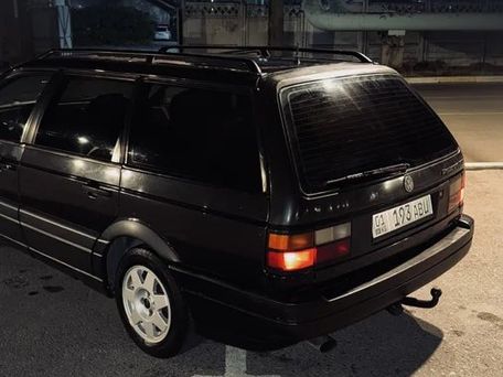 Volkswagen Passat, 1992 — photo 3