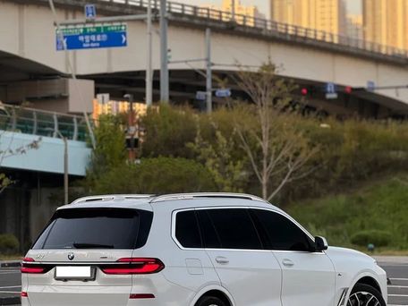 BMW X7, 2023 — photo 5