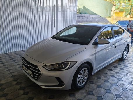 Hyundai Elantra, 2018 — 照片 2