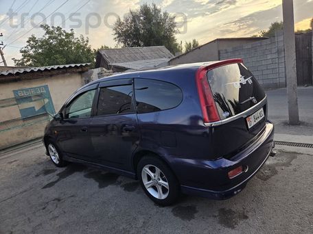 Honda Stream, 2001 — 照片 2