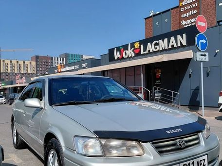 Toyota Camry, 2000 — сүрөт 5