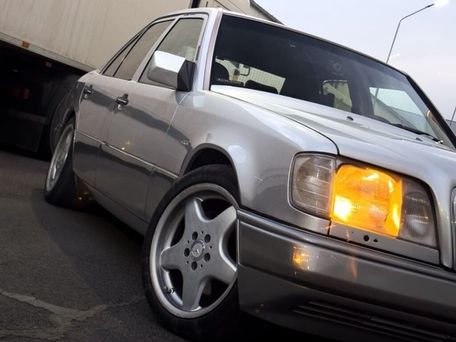 Mercedes-Benz E-Класс, 1993
