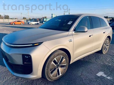 Li Auto (Lixiang) L6, 2024 — photo 2