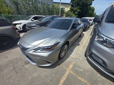 Lexus ES, 2019
