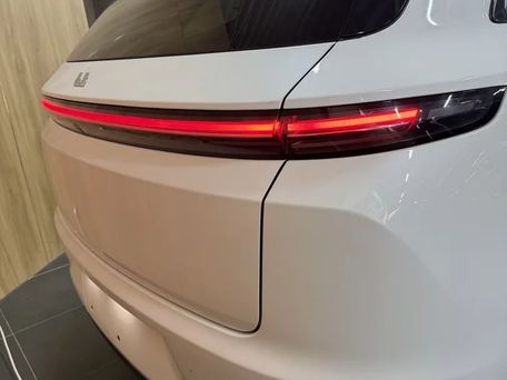 Li Auto (Lixiang) L7, 2023 — photo 3