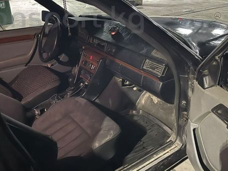 Mercedes-Benz W124, 1994 — photo 9