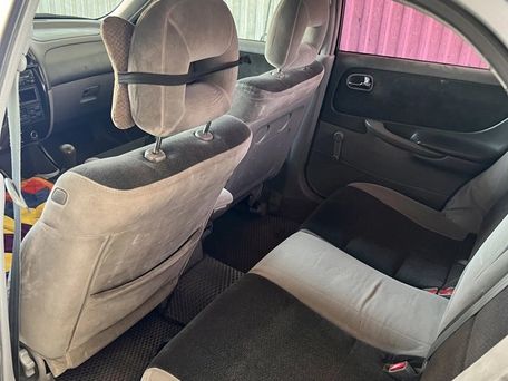 Mazda 626, 2001 — 照片 5