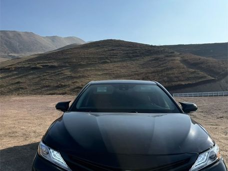 Toyota Camry, 2019 — 照片 1