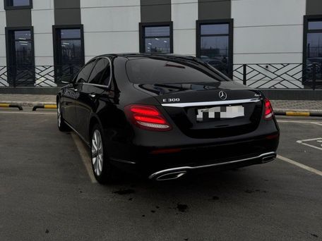 Mercedes-Benz E-Класс, 2019 — 照片 3