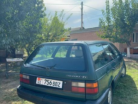 Volkswagen Passat, 1989 — фото 1