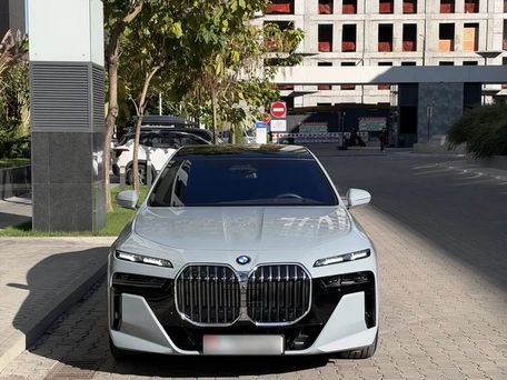 BMW 7 серии, 2025 — фото 1