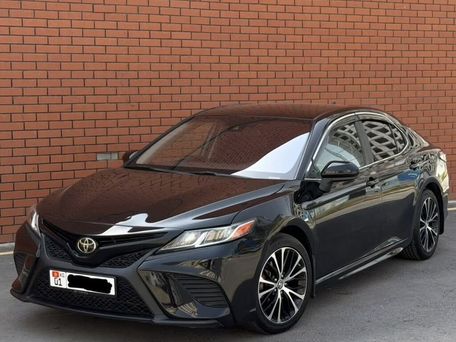 Toyota Camry, 2020 — фото 1