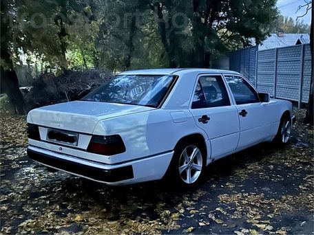Mercedes-Benz E-Класс, 1990 — photo 4