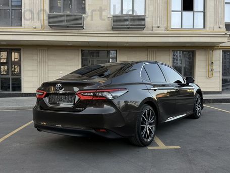 Toyota Camry, 2021 — фото 4