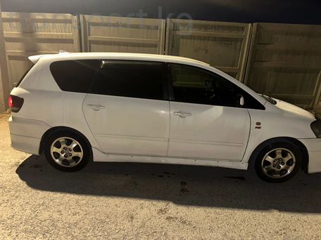 Toyota Ipsum, 2002 — photo 12