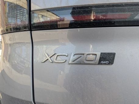 Volvo XC70, 2025 — photo 16