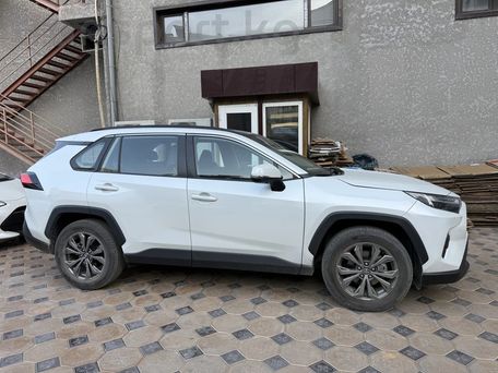 Toyota RAV4, 2024 — 照片 2