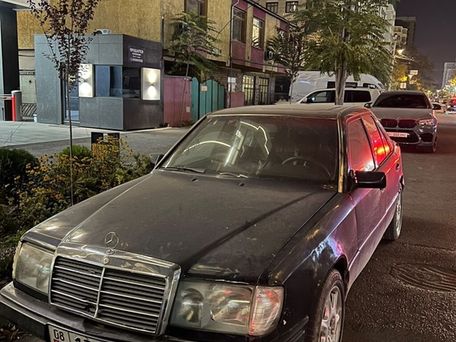 Mercedes-Benz W124, 1993 — photo 1