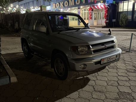 Mitsubishi Pajero iO, 1999 — photo 3