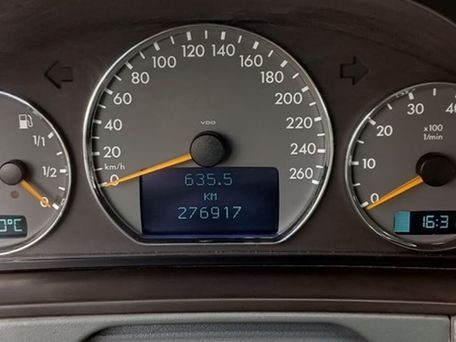 Mercedes-Benz E-Class, 2001 — photo 9