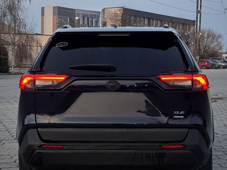 Toyota RAV4, 2020 — photo 7