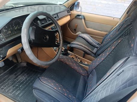 Mercedes-Benz W124, 1988 — 照片 3