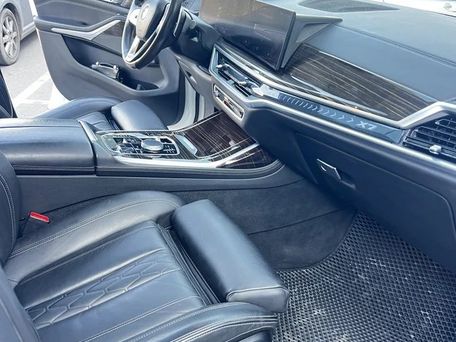 BMW X7, 2023 — photo 6