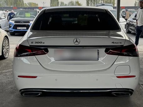Mercedes-Benz E-Класс, 2021 — 照片 2