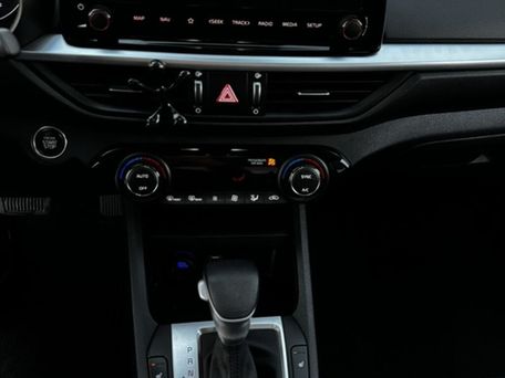 Kia K3, 2022 — photo 9