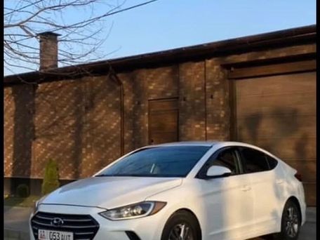 Hyundai Elantra, 2017