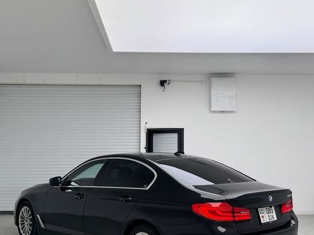 BMW 5 серии, 2019 — 照片 8