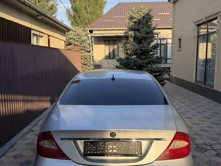 Mercedes-Benz CLS, 2005 — 照片 5