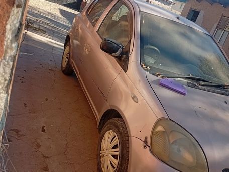Toyota Vitz, 2000 — 照片 4