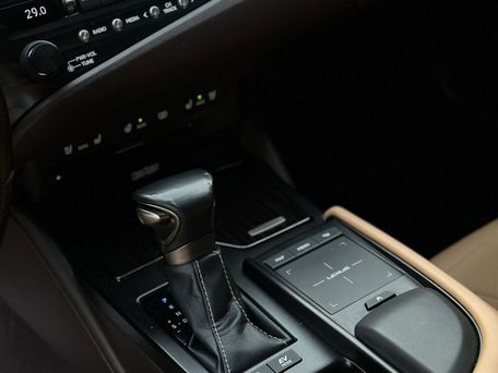 Lexus ES, 2019 — photo 15