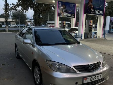 Toyota Camry, 2002 — 照片 2