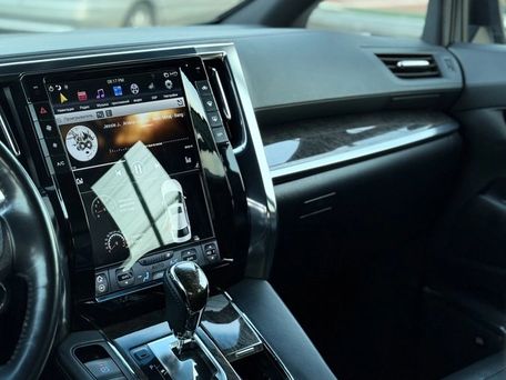 Toyota Alphard, 2019 — photo 10