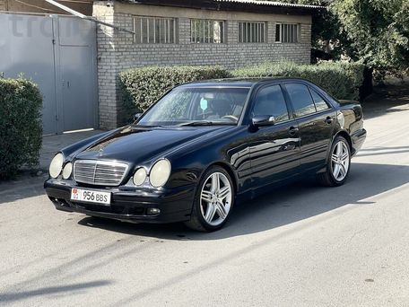 Mercedes-Benz E-Класс, 2001 — 照片 3