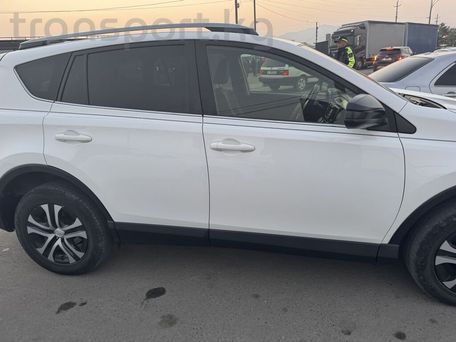 Toyota RAV4, 2018 — photo 3