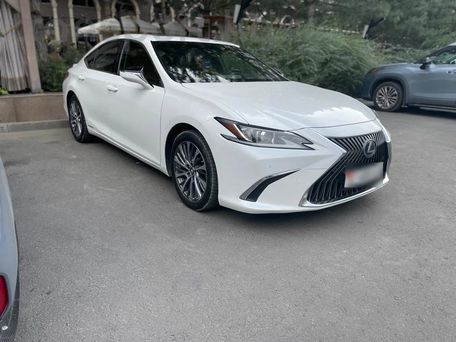 Lexus ES, 2019 — фото 1